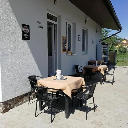 Privat Hruska *
